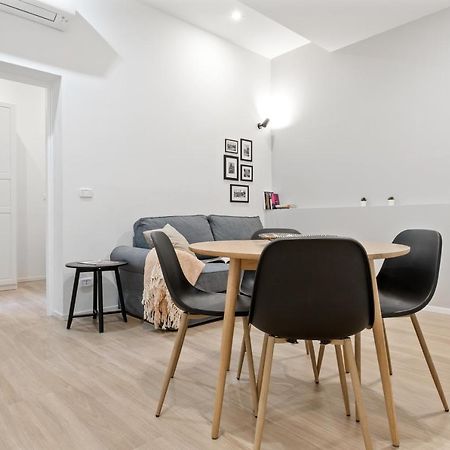 בולוניה Piazza Maggiore White Apartment מראה חיצוני תמונה